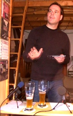 Frank an den imagin�ren Keyboards