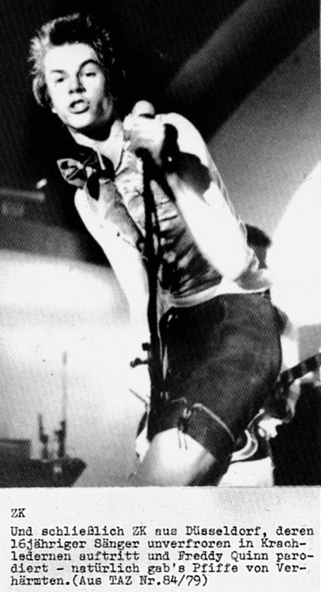 Herr Frege (Campino) mit 16 Jahren, damals S�nger der Kapelle 'ZK'